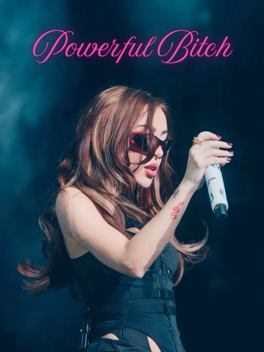 Cuadro Nicky Nicole "Powerful Bitch"